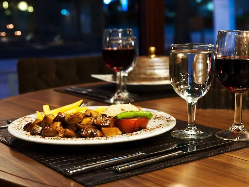 ****  Riva Hotel Taksim Istambul Turquie